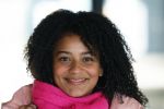 Amsterdam 30 januari 2026
Buiten gewone gezinnen, het nieuwe boek van acteur, columnist en podcastmaker Diego Gonzalez-Clark is vandaag gepresenteerd. Chantal Janzen ontving het eerste boek . Stephanie v Eer