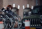 Amsterdam 28 januari 2026
Yvonne Brandsteder  bij haar electrische jeep