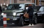 Amsterdam 28 januari 2026
Yvonne Brandsteder  bij haar electrische jeep
