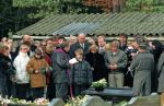 Belgie, 10 Januari 1995
Mieke Zangeres haar man Hugo wordt begraven
Foto Peter Smulders BV