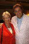 Amsterdam 9 april 2006
Chez Cas in de kersentuin met allemaal oude artiesten en relaties van Tonny Eyk.
Aad Ouborg met schoonmoeder