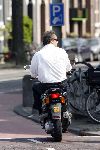 Amsterdam 4 mei 2006
Bert Kuizenga op scooter