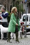 Amsterdam 15 april 2006
Candy Dulfer en haar moeder doen boodchappen op de cornelis schuytstraat