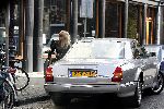 Amsterdam  18 april 2006
Connie Breukhoven winkelend in meubelzaak in Amsterdam, Bentley