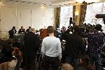 Amsterdam 13 april 2006
Persconferentie Edwin de Roy v Zuydewijn na rechtzaak in hotel Meridien met hond.