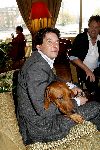 Amsterdam 13 april 2006
Persconferentie Edwin de Roy v Zuydewijn na rechtzaak in hotel Meridien met hond.