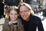 Amsterdam 16 april 2006
Premiere Astrid en de Vikingen in Tuschinski.
Erik v Tijn met dochter
