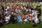 Eindhoven, 10 Mei 2006 Finale UEFA Cup Seizoen 2005/2006 tussen Middlesbrough FC-FC Sevilla, eindstand 0-4
de spelers van FC Sevilla
© Edwin van Zandvoort