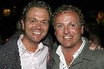 Hilversum 25 april 2006
Presentatie dvd Gooische vouwen in Musk.
 Gordon met een vriend