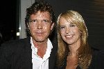 Hilversum 25 april 2006
Presentatie dvd Gooische vouwen in Musk.
Linda de Mol  en haar broer John de Mol Jr.