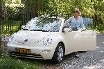 Wassenaar 11 mei 2006
Joke Bruijs met VW New Beetle Cabrio
