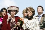 Almere 29 april 2006
Koninginnedag 2006 in Almere en Zeewolde.
Koningin Beatrix en Prinses Margriet