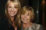 Hilversum 25 april 2006
Presentatie dvd Gooische vouwen in Musk.
Linda de Mol  en haar moeder