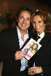 Ouderkerk aan de Amstel 3 april 2006
Presentatie boek Leontine Borsato in restaurant Lute.
Leontine met Marco Borsato