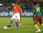 Zaterdag, 27 Mei 2006 Vriendschappelijke interland op weg naar het WK 2006 Nederland-Kameroen, eindstand 1-0
Mark v Bommel
© Edwin van Zandvoort