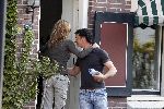 Loosdrecht  12 mei 2006
Milika Peterzon verlaat  samen met haar nieuwe vriend Jurgen Smit  haar huis