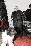 Amsterdam 11 april 2006
Joop Braakhekke viert zijn 65 verjaardag in le Garage
Nelly Frijda met hond