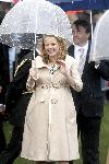 Zeewolde 29 april 2006
Koninginnedag 2006 in Almere en Zeewolde.
 Prinses mabel en Prins Friso in de regen met paraplu