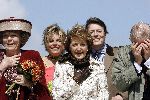 Almere 29 april 2006
Koninginnedag 2006 in Almere en Zeewolde.
Pieter v Vollenhoven en Prinses Margriet en Koningin Beatrix