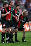 Nijmegen, 3 Mei 2006 Wedstrijd in de Play offs 2e wedstrijd NEC-Vitesse, eindstand 1-1 Seizoen 2005/2006
Rob Wielart, Ronildo Tininho en Bjorn v d Doelen
© foto Edwin van Zandvoort