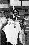 Eindhoven, 24 April 1993 Romario wordt geintervieuwd door Pedro Salazar die toen werkte voor de wereldomroep en later in dienst is getreden als perschef bij PSV met het shirt van FC Valencia
