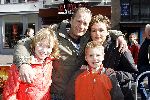 Amsterdam 16 april 2006
Premiere Astrid en de Vikingen in Tuschinski.
Ron Boszhard met vrouw en kinderen