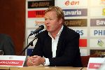 Eindhoven, 11 Mei 2006 Ronald Koeman, de nieuwe trainer van landskampioen PSV tijdens de persconferentie