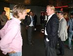 Eindhoven, 11 Mei 2006
De nieuwe trainer van PSV, Ronald koeman in een onderonsje met Junior Smulders