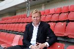 Eindhoven, 11 Mei 2006 Ronald koeman, de nieuwe trainer van landskampioen PSV in het stadion