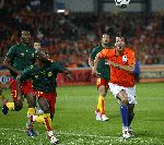 Zaterdag, 27 Mei 2006 Vriendschappelijke interland op weg naar het WK 2006 Nederland-Kameroen, eindstand 1-0
Ruud v Nistelrooy
© Edwin van Zandvoort