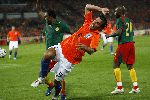 Zaterdag, 27 Mei 2006 Vriendschappelijke interland op weg naar het WK 2006 Nederland-Kameroen, eindstand 1-0
Ruud v Nistelrooy
© Edwin van Zandvoort