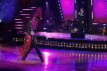 Hilversum 7 mei 2006
Dancing with the stars.
Sylvana Simons dansend met Ron Brandsteder dansend op achtergrond