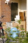 Duivendrecht 9  mei 2006
Sylvana Simons troep bij haar huis