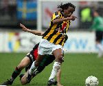 Nijmegen, 3 Mei 2006 Wedstrijd in de Play offs 2e wedstrijd NEC-Vitesse, eindstand 1-1 Seizoen 2005/2006
Youssof Hersi 
© foto Edwin van Zandvoort