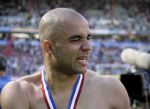 Eindhoven, 29 April 2007 Kampioenswestrijd PSV-Vitesse, eindstand 5-1
Seizoen 2006/2007 Onverwachts landskampioenschap voor PSV doordat de concurrent AZ verloor en Ajax een doelpunt tekort kwam
Alex PSV is blij