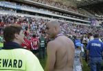 Eindhoven, 29 April 2007 Kampioenswestrijd PSV-Vitesse, eindstand 5-1
Seizoen 2006/2007 Onverwachts landskampioenschap voor PSV doordat de concurrent AZ verloor en Ajax een doelpunt tekort kwam
Alex PSV in gesprek met een steward
