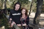 Bosch en Duin 11 april 2007
Belinda Meuldijk en haar verloofde Thierry Duval met hun honden.
