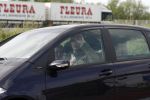 Weesp 9 mei 2007
Chiel Beelen achter het stuur terwijl hij zijn rijbewijs kwijt is.