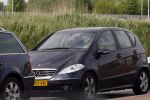 Weesp 9 mei 2007
Chiel Beelen achter het stuur terwijl hij zijn rijbewijs kwijt is.