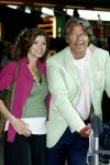 Schiphol 20 april 2007
Emile Ratelband met zijn zwangere vriendin op schiphol.
