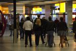 Amsterdam 26 april 2007
Conn ie Hans Shanna en Marvin Breukhoven op schiphol.