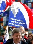 Hilversum 6 mei 2007
Herdenking Pim Fortuyn op het mediapark met oa Hilbrand Nawijn.