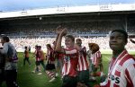 Eindhoven, 29 April 2007 Kampioenswestrijd PSV-Vitesse, eindstand 5-1
Seizoen 2006/2007 Onverwachts landskampioenschap voor PSV doordat de concurrent AZ verloor en Ajax een doelpunt tekort kwam
Jan Kromkamp