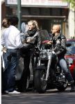 Amsterdam 5 mei 2007
Steve te Pas en zijn vrouw Maria Kooistra op harley Davidson op de cornelis schuytstraat.