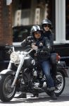 Amsterdam 5 mei 2007
Steve te Pas en zijn vrouw Maria Kooistra op harley Davidson op de cornelis schuytstraat.