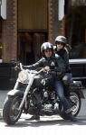 Amsterdam 5 mei 2007
Steve te Pas en zijn vrouw Maria Kooistra op harley Davidson op de cornelis schuytstraat.