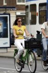 Amsterdam 25 april 2007
Mariska Hulscher op de fiets in amsterdam.