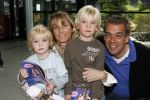 Rotterdam 7 april 2007
Premiere K3 in ahoy. Neill van het hof met gezin