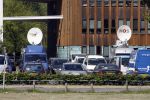 Leiden 2 mei 2007
Prinses Ariana ligt in het leids UMC  ziekenhuis ivm infectie aan de luchtwegen.
Maxima Prins Willem Alexander en Jorge Zorrequieta en Carmen Zorreguieta komen op bezoek. satteliet schotels nos