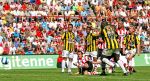 Eindhoven, 29 April 2007 Kampioenswestrijd PSV-Vitesse, eindstand 5-1
Seizoen 2006/2007 Onverwachts landskampioenschap voor PSV doordat de concurrent AZ verloor en Ajax een doelpunt tekort kwam.
Phillip Cocu die aankondigde dat dit officieel zijn laatste wedstrijd was bij PSV scoort hier 5-1